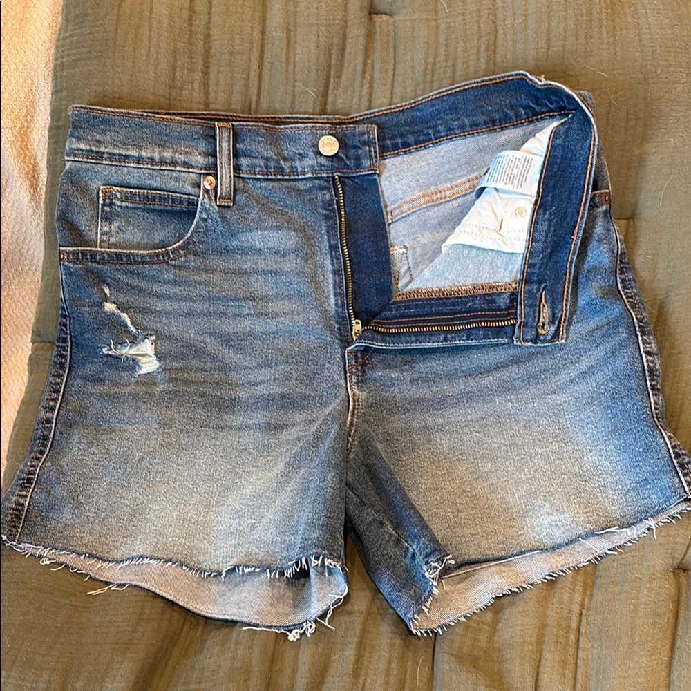 Levi’s Distressed Women's Shorts